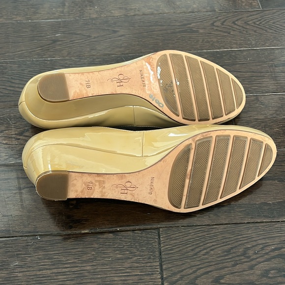 Cole Haan Nike Air Talia Beige Wedge 6.5/7 - Picture 4 of 10